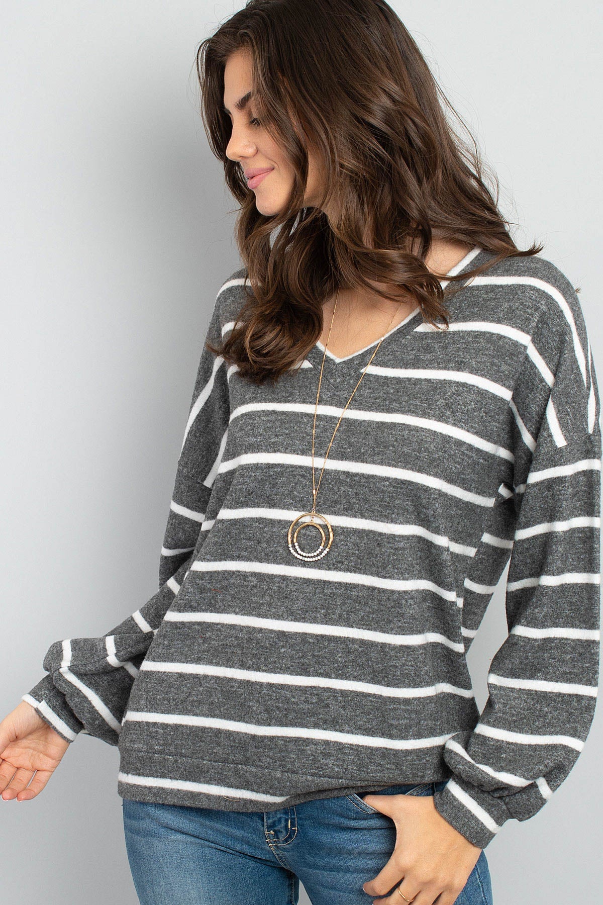 Oversized Puff Sleeved V-Neck Striped Top