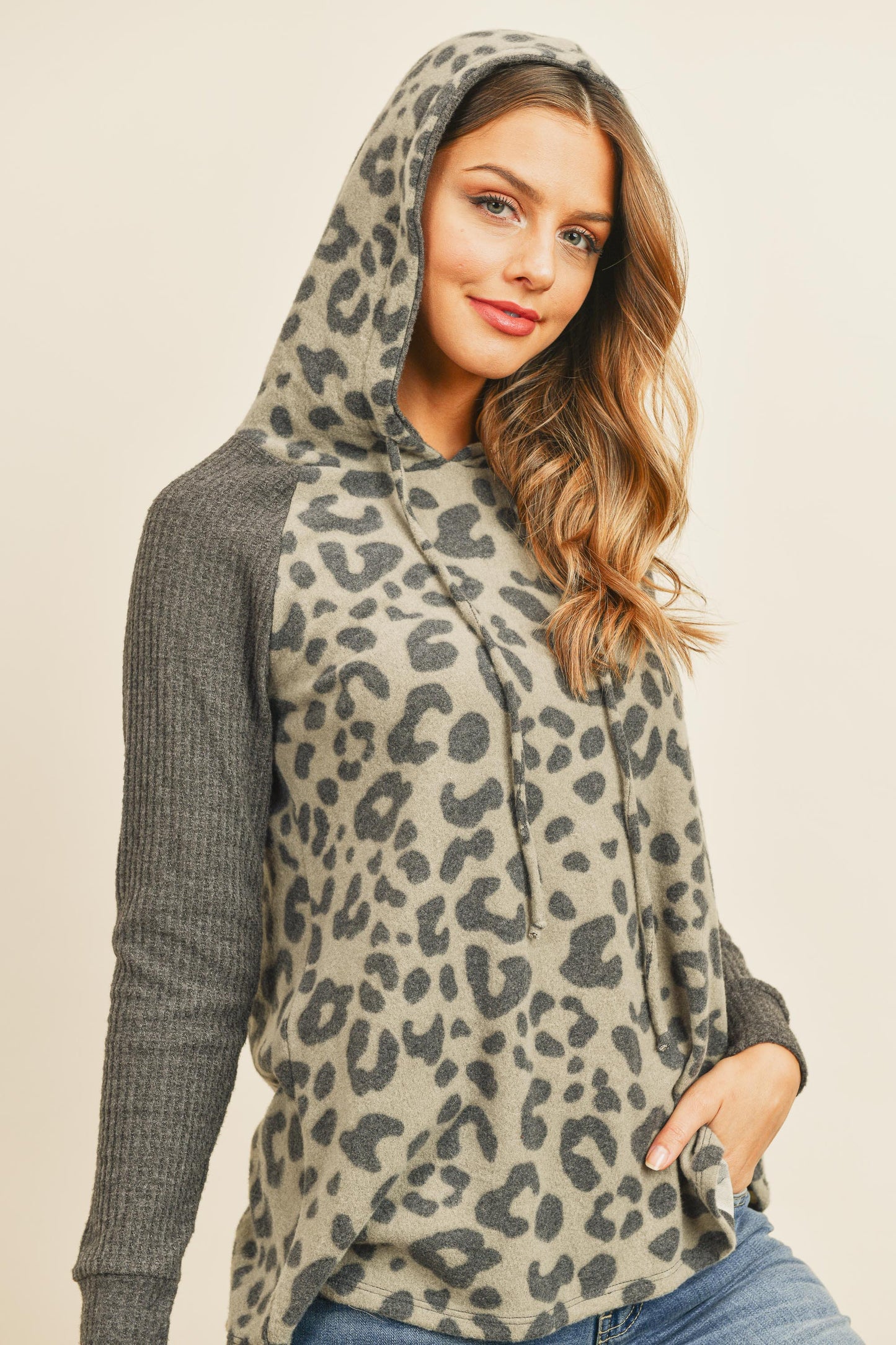 Waffle Sleeve Leopard Drawstring Hoodie